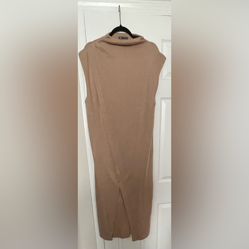 Zara Elegant Tan Light Sweater Dress